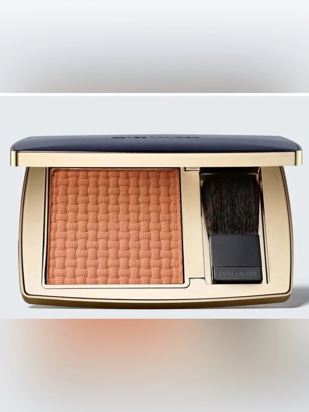 New ESTEE LAUDER Magnetic Glow The Sculpting Powder Blush